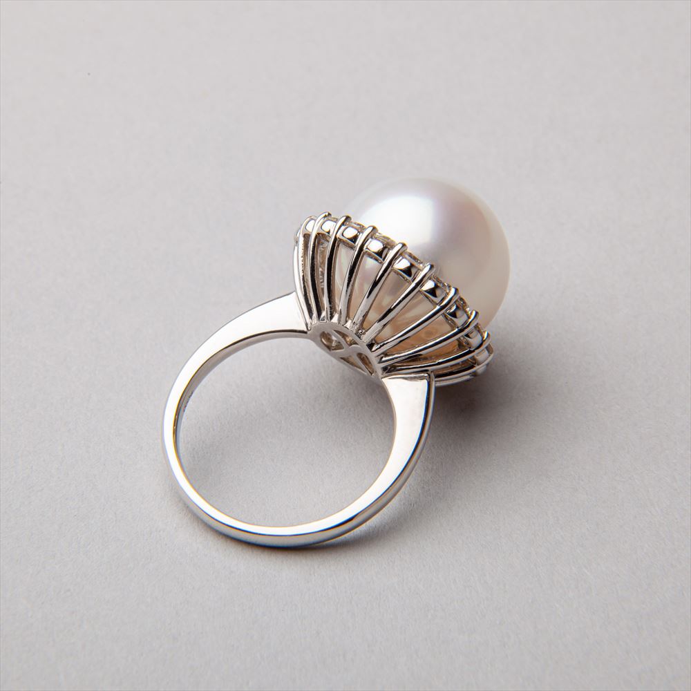 【一点物】南洋白蝶真珠 パール リング 指輪 ダイヤ ホワイト 14.4mm AAA ラウンド Pt900 [n3]レア 大珠 豪華 高品質 真珠婚  結婚式 ウェディングドレス 南洋真珠 | 真珠の卸屋さん