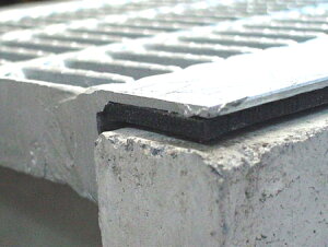 O[`OS}bgGM-301mŕ3cm܂BɂԖ߂ȂǂɎg܂BTCYF3mm×25mm×990mmގF|G`Aސ