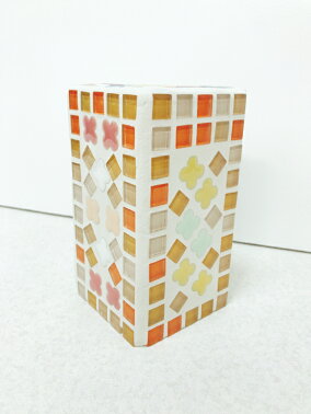 夏休みの工作にもぴったり♪オリジナル貯金箱(大)を作ってみよう♪モザイクタイルキット貯金箱(大)夏休みの作品・宿題・手作り*貯金箱は分割できません