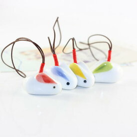 うさぎストラップ　根付　キーホルダー　陶製　純手描き可愛いウサギ仕様