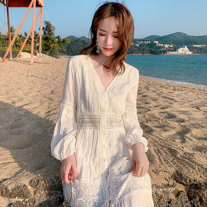 ワンピース 夏 きれいめ 白 白衣 ロング丈 袖あり ロングドレス シンプル 春 女の子 夏 長袖 前開き リゾート 体型カバー ホワイト レース vネック シフォン 大きいサイズ 透かし雕り 前ボタ