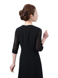 女性礼服K010ワンピース背面