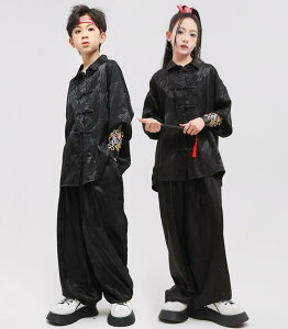 子供ヒップホップジャズダンスウェア 子供中国武術演出服 キッズ武術服上下2点セット 男女兼用 ブラック 龍柄 舞台衣装/団体服/朝練/試合選択太極拳/武術 カンフーhiphop jazz キッズ