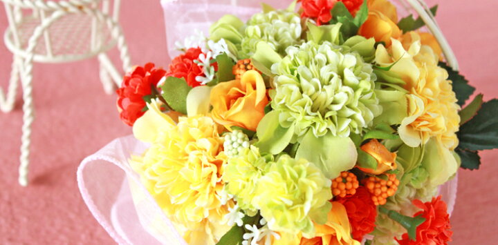 楽天市場 造花 ローズとスカビオサのミニ花束とハートのかごアレンジ バレンタイン シルクフラワー お花 Ct触媒 光触媒 Arg シルクフラワーの山久