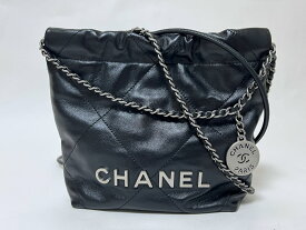 CHANEL シャネル シャネル22 ミニ マトラッセ ショルダーバッグ レザー ブラック チャーム付き シルバー金具 AS3980 超美品【中古】