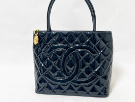 CHANEL シャネル 復刻トート トートバッグ ショルダーバッグ エナメル パテントレザー ブラック ゴールド金具 美品 【中古】