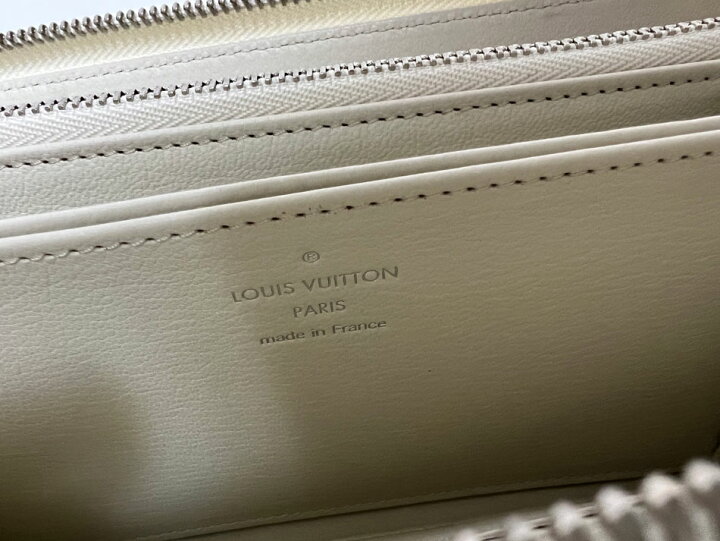 楽天市場】LOUIS VUITTON ルイヴィトン パイソン ジッピーウォレット 