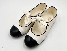 CHANEL シャネル レディース フラット シューズ 靴 Mary Janes メリージェーン リボン 2025クルーズ ラムスキン ホワイト ブラック サイズ:38C G46149 X01000 NABTK 【中古】