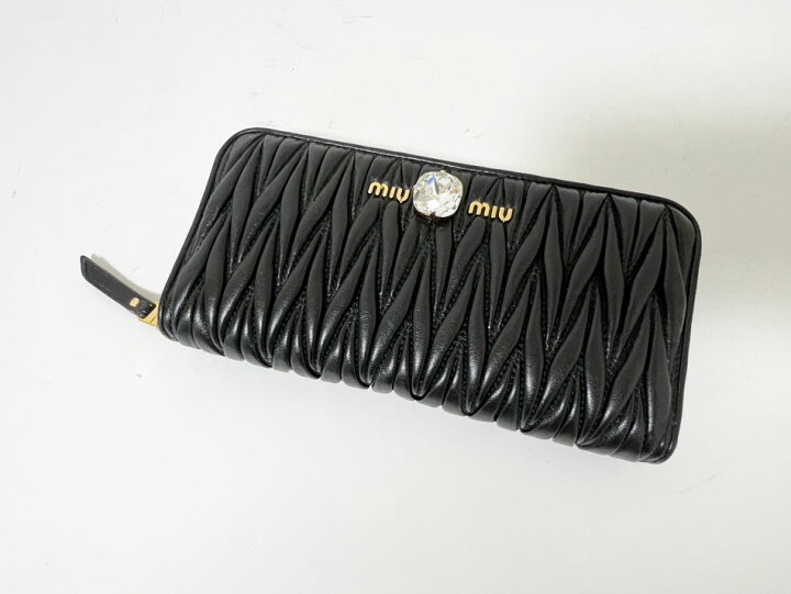 楽天市場】miu miu ミュウミュウ ファスナー 長財布 レザー ブラック 
