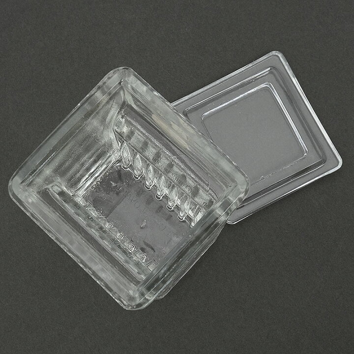 楽天市場】チェコ軍 ガラスボックス 蓋付き ボヘミアガラス デッド 