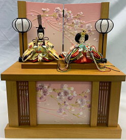 雛人形　京15番 親王 TN39 極上正絹 35cm リボン桜 収納箱 屏風付き　S23-2 1R3-2雛祭り　お雛様　初節句　お祝い　おひな様　ひな人形　小さなお雛様　桃の節句　日本文化　日本伝統　日本土産　伝統工芸　海外へのお土産　ギフト　プレゼント　和風インテリア　桜