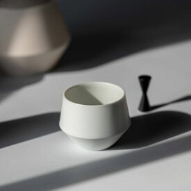 晋山窯ヤマツ Frustum 煎茶 白釉 日本製 美濃焼 和食器 湯のみ 湯呑み フリーカップ タンブラー