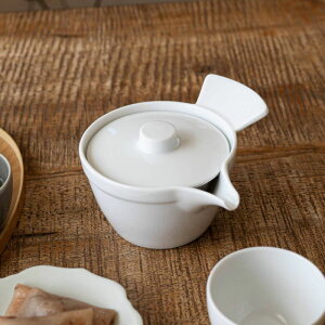 c ߒ-suzume chaki- }{ (t) [͕tĂ܂] { Z aH