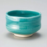 深みのある緑釉の抹茶碗