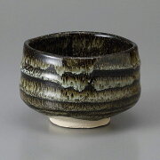 漆のような艶の天目釉抹茶碗