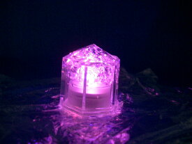 LED光る氷パープル【24個入】水に入れて光る自動点灯 食品衛生検査合格済み・高輝度パープルをお安く！