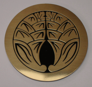 家紋高級エッチングエンブレム5cm 丸に抱き茗荷