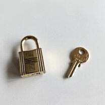 楽天市場】hermes エールバッグ カデナ鍵の通販