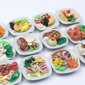 【メール便可】ミニチュアフード　スイーツ　洋食　陶器のお皿　約3.5cm