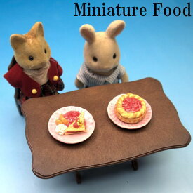 【メール便可】ミニチュアフード　陶器のお皿　ケーキ　スイーツ　洋菓子　雑貨　ピンクのお皿　約3.5cm【New】