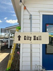 City Hall アメリカンロードサインプレート　道路標識もちろん米国製