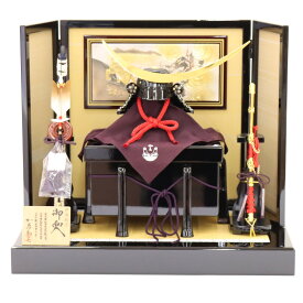 五月人形 兜平飾 加藤鞆美 1/3号 伊達政宗 龍虎彫金屏風 黒塗り 幅60cm 三日月前立 戦国武将 名匠 江戸甲冑 端午の節句 節句 お祝い インテリア
