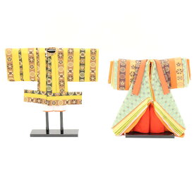 アウトレット品 雛人形 その他 親王衣装飾り 山吹色 衣桁付き 十二単、束帯衣裳 高さ46cm (26a-ya-0794) インテリア ディスプレイ 見切処分品