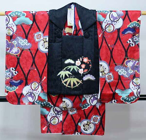 七五三 三歳 男児 被布着物セット 赤色×黒 松竹梅 軍配 巻物 小槌 祝着 三才 3歳 3才 男の子 新品(株)安田屋 NO40991