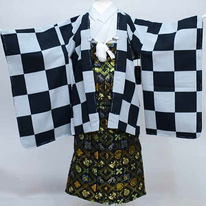 七五三 五歳 五才 5歳 5才 男児 男の子 羽織袴フルセット 羽織 袴 着物 祝着 おりびと 市松模様 黒×グレー 着物はグレー 紋袴 お仕立て無料 新品(株)安田屋 NO35837