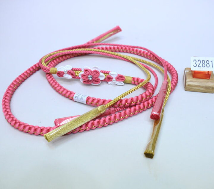 楽天市場】帯締め 正絹 花飾り 豪華金糸入 ピンク メール便可 振袖 浴衣 新品(株)安田屋 j698809685 : 安田屋呉服店 楽天市場】帯締め 正絹 花飾り 豪華金糸入 ピンク メール便可 振袖 浴衣 新品(株)安田屋 j698809685 : 安田屋呉服店