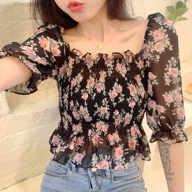 お買い物マラソン ＼最大50％OFFクーポン配布中／ ブラウス フラワーパターンシアー 花柄 シアー オフショルダー 半袖 5部袖 パフスリーブ ペプラム ギャザー シャーリング シフォン生地 透ける素材 フェミニン ガーリー ワンサイズ FREE フリー フリーサイズ