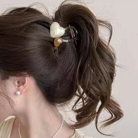 ヘアクリップ 全4色 2サイズあり バンスクリップ ハートモチーフ ヘアアクセサリー 大きい 小さい 大きめ 小さめ 成人式 謝恩会 髪留め 普段使い 髪飾り まとめ髪 上品 エレガント お呼ばれ プレゼント ギフト【acc00287】
