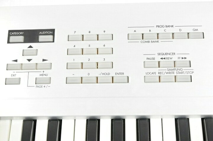 【中古】 KORG コルグ TRITON Le 76 シンセサイザー 76鍵 T3560211 | ReRe(安く買えるドットコム)