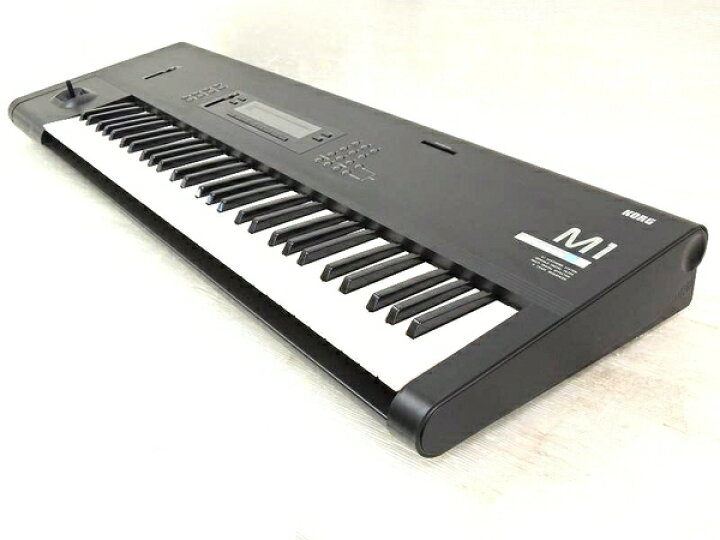 【中古】KORG M1 シンセサイザー 31鍵盤 ケース付 ミュージック ワークステーション 楽器 電子ピアノ・キーボード キーボード・シンセサイザー  コルグ T1850941 ReRe（安く買えるドットコム）