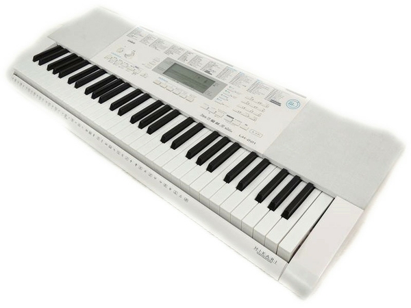 楽天市場】【中古】カシオ キーボード 61鍵盤 600音色 マイク付 白 LK 