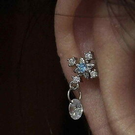 レディース イヤリング 四芒星 耳骨 ピアス 水滴型 ジルコニア 吊り下げ チタン 合金 スクリュー式 シンプル かわいい アメリカン スタイル 軽量 ファッション アクセサリー
