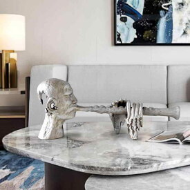 金属アート置物 北欧 モダン シンプル 鋳造 笛吹きモチーフ 抽象 インテリア デコレーション ルーム 所 装飾品 芸術作品 金属製 スタイリッシュ 空間演出