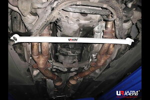 Ultra Racing �t�����g�����o�[�u���[�XBMW M5 E39 DE50�p (LA2-3063)�y�⋭�p�[�c�z�y�����ԃp�[�c�z�E���g�����[�V���O Front Member Braces