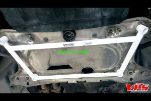 Ultra Racing �t�����g�����o�[�u���[�XBMW M3 E46 BL32�p (LA4-2883)�y�⋭�p�[�c�z�y�����ԃp�[�c�z�E���g�����[�V���O Front Member Braces