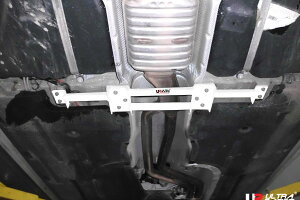 Ultra Racing �~�h�������o�[�u���[�XBMW 7�V���[�Y F02 YA30�p (ML4-1865)�y�⋭�p�[�c�z�y�����ԃp�[�c�z�E���g�����[�V���O Middle Member Braces