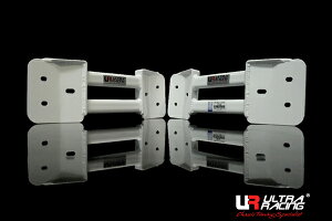 Ultra Racing �~�h�������o�[�u���[�XBMW M3 E46 BL32�p (MS4-2884P)�y�⋭�p�[�c�z�y�����ԃp�[�c�z�E���g�����[�V���O Middle Member Braces