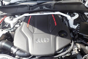 Ultra Racing tg^[o[AEfB S4 (B9) 8WCWGFp (TW4-4078)y⋭p[czyԃp[czEg[VO Front Tower Bar