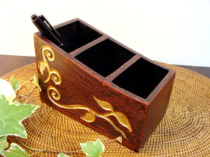 ★レビューで特典★リモコン立て リモコンスタンド ペンスタンド ペン立て リモコン置き アジアン雑貨 バリ ♪スカルプ3段リモコンラック 小物入れ(リーフ柄)♪ おしゃれ インテリア雑貨