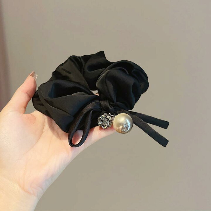 レディース ファッション 女性 かわいい おしゃれ 韓国 高級 ギフト プレゼント アクセサリー ジュエリー 髪飾り ヘア パール クリスタル ゴム バンド ヘッド シュシュ シンプル キラキラ ラインストーン シンプル 装飾