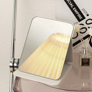  ㋾ CNAbv~[ ܂肽ݎ gу~[ w  ItBX fXN 4K p[zCg