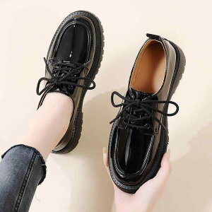 ローファー レディース 靴 厚底 革 レースアップ 黒 ブラック エナメル ラウンドトゥ 防水 秋冬 カジュアル スタイル