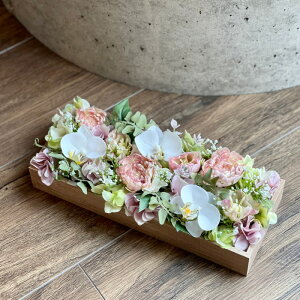 ボックス アレンジ 造花 胡蝶蘭 フラワー 卓上 ディスプレイ インテリア アーティフィシャルフラワー アレンジメント オブジェ ホワイト ピンク リアル 華やか おしゃれ リビング 玄関 飾り