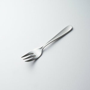 RHƐ@YAMACO@LILIAN@P[LtH[N@136mmʐ^28ԂłBLILIAN-28