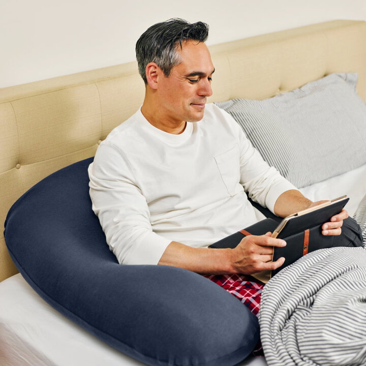 楽天市場】【10%OFF】 U字型が背もたれやヒジ置きに。授乳や介護でも  