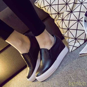 【送料無料】スニーカー レディース 幅広 シューズ 24.5 雪道 革 ブランド 白 ピンク レザー 秋 ハイカット キャンバス 軽い グレー スリッポン 春 キルティング 黒 疲れない おしゃれ 歩きや?